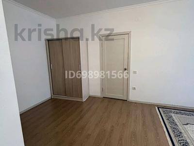 2-бөлмелі пәтер · 72 м² · 3/5 қабат, Шымкент тас жолы Жаңа қала каскат 10/5 — Тұран Мол қарама қарсы бетте жол жағасы, бағасы: 120 000 ₸ в Туркестане