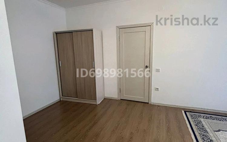 2-комнатная квартира · 72 м² · 3/5 этаж, Шымкент тас жолы Жаңа қала каскат 10/5 — Тұран Мол қарама қарсы бетте жол жағасы за 120 000 〒 в Туркестане — фото 2