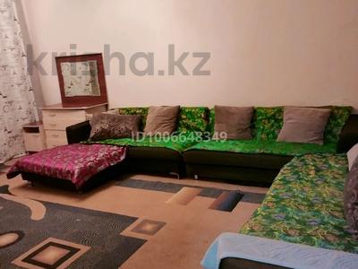 2-бөлмелі пәтер · 69 м² · 3/10 қабат, мкр Аксай-1 10/3, бағасы: 2 000 〒 в Алматы, Ауэзовский р-н