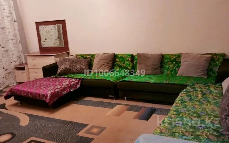 2-бөлмелі пәтер · 69 м² · 3/10 қабат, мкр Аксай-1 10/3, бағасы: 2 000 〒 в Алматы, Ауэзовский р-н — фото 2