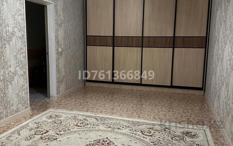 1-комнатная квартира · 50 м² · 16/16 этаж, мкр. Алмагуль, Султан Бейбарыс 18 за 12.7 млн ₸ в Атырау — фото 2