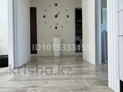 3-комнатная квартира · 70 м² · 2/5 этаж, мкр Центральный, Сырыма Датова 13 за 27.5 млн ₸ в Атырау