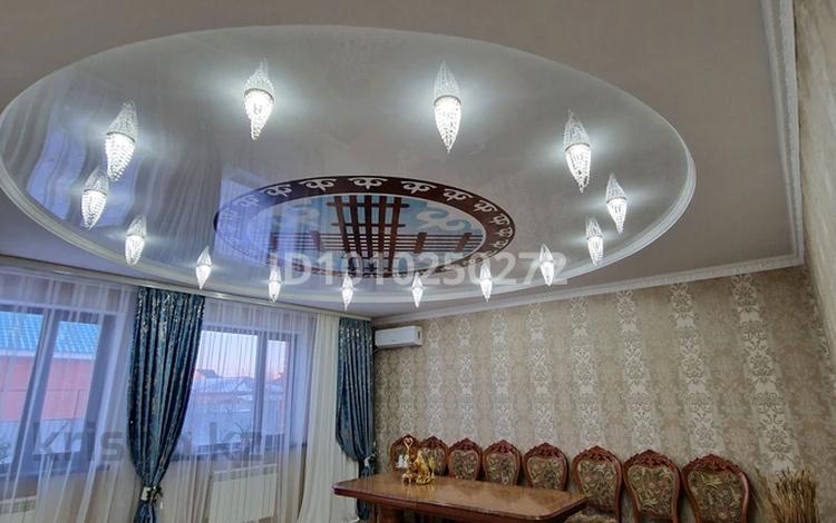 Отдельный дом · 6 комнат · 240 м² · 240 сот., Қамқоршы за 60 млн ₸ в Актобе, жилой массив Жанаконыс — фото 2