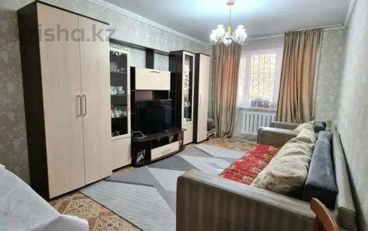 2-бөлмелі пәтер · 44 м² · 1/4 қабат, мкр №1 44, бағасы: 27.5 млн ₸ в Алматы, Ауэзовский р-н — фото 2