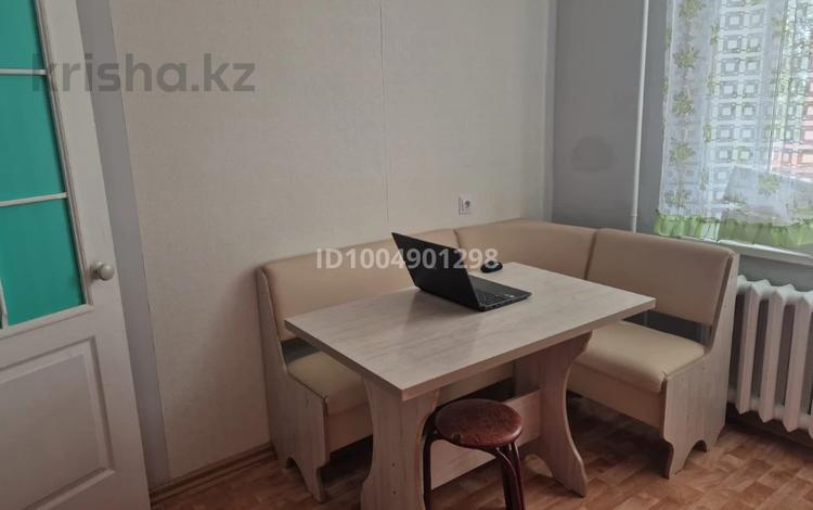 1-бөлмелі пәтер · 37.9 м² · 2/5 қабат, Ледовского 41 — Бассейн Толкын, бағасы: 12 000 ₸ в Павлодаре — фото 2