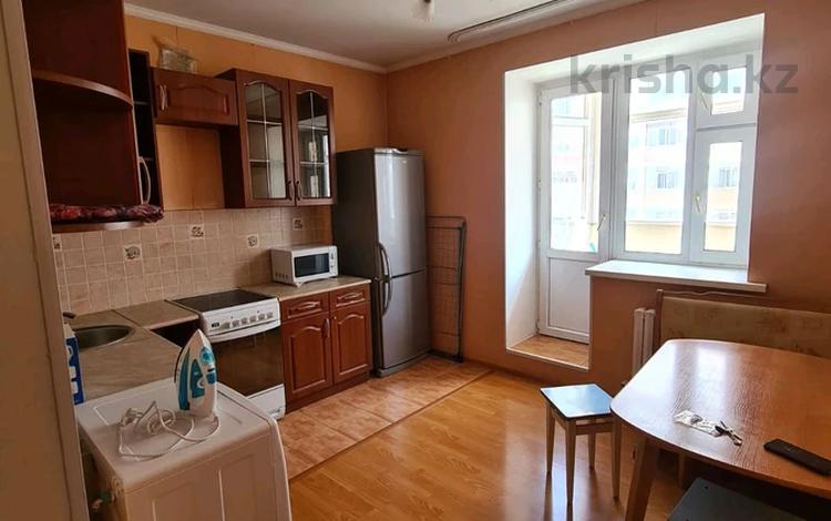 1-комнатная квартира, 47 м², 5/9 этаж помесячно, Сейфуллина 3