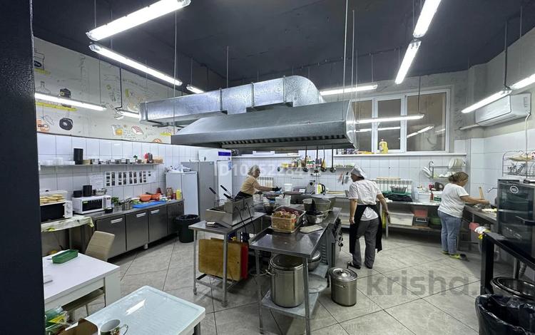 Общепит · 54 м² за 600 000 ₸ в Алматы, Алмалинский р-н — фото 2