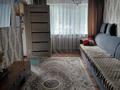 2-комнатная квартира · 56 м² · 1/5 этаж, Майкудук, 16й микрорайон 25 за 12 млн ₸ в Караганде, Алихана Бокейханова р-н