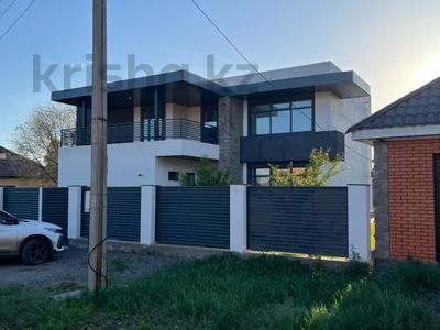 Отдельный дом · 6 комнат · 350 м² · 9 сот., Саяжай-2 2 д за 85 млн 〒 в Актобе, жилой массив Жилянка