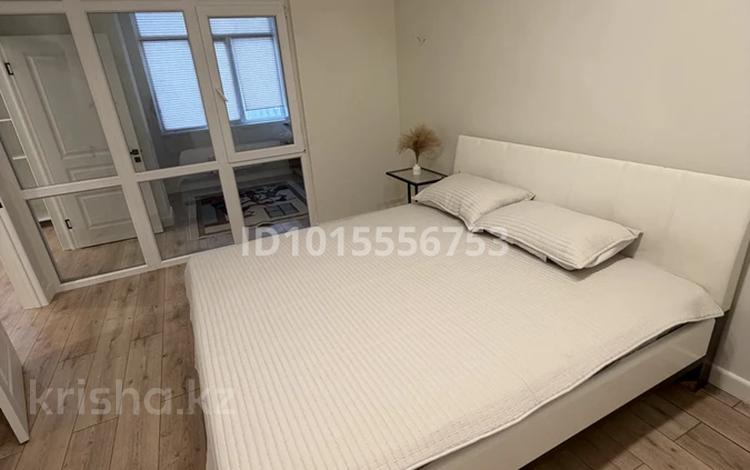 1-комнатная квартира · 40 м² · 5/7 этаж, 17-й мкр 107 за 160 000 ₸ в Актау — фото 2