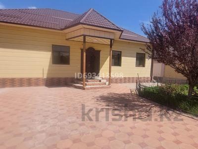 Продажа домов и дачи в Шымкенте: Отдельный дом · 6 комнат · 168 м² · 8 сот., мкр Бозарык , Мкр Бозарык доланалы 36 за 45 млн 〒 Отдельный дом · 6 комнат · 168 м² · 8 сот., мкр Бозарык , Мкр Бозарык доланалы 36 за 45 млн 〒 в Шымкенте, Абайский р-н