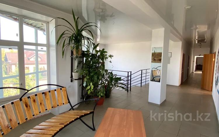 Еркін, кеңселер · 864.6 м², бағасы: 250 млн ₸ в Павлодаре — фото 11