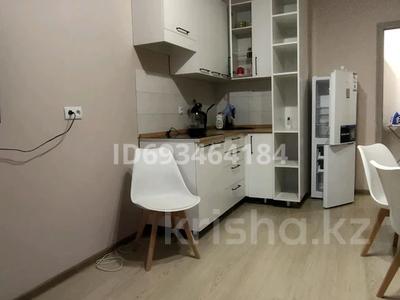 2-бөлмелі пәтер, 45 м², 9/12 қабат ай сайын, Кошкарбаева 1140, бағасы: 200 000 〒 в 