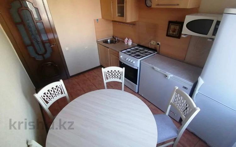 3-комнатная квартира · 63 м² · 3/6 этаж, центральный 2б за 22.1 млн ₸ в Кокшетау — фото 2