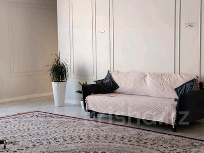 Отдельный дом · 5 комнат · 230 м² · 10 сот., Оркен - 2 51 за 56 млн 〒 в Атырау