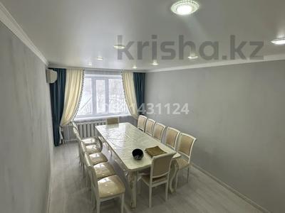 4-комнатная квартира, 105 м², 3/5 этаж, 8 микрорайон 40 за 36 млн 〒 в Темиртау