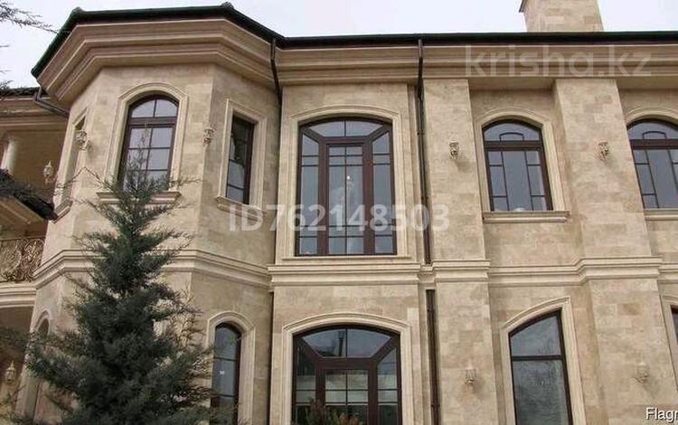 Офисы, салоны красоты, фитнес и спорт, медцентры и аптеки, образование, развлечения, конференц-залы, кабинеты и рабочие места · 1000 м² за 10 млн 〒 в Караганде, Казыбек би р-н — фото 3