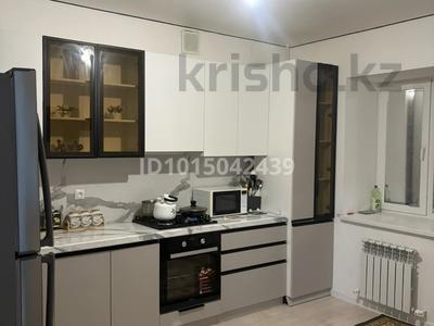 3-бөлмелі пәтер · 94.8 м² · 5/9 қабат, Алтын орда ш/а. 14 — Мәңгілік ел /Алтын орда, бағасы: 36 млн ₸ в Актобе, мкр. Алтын орда