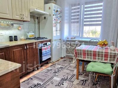 3-комнатная квартира · 63 м² · 8/9 этаж, Курмангазы 161 за 21 млн 〒 в Уральске, мкр Школьник