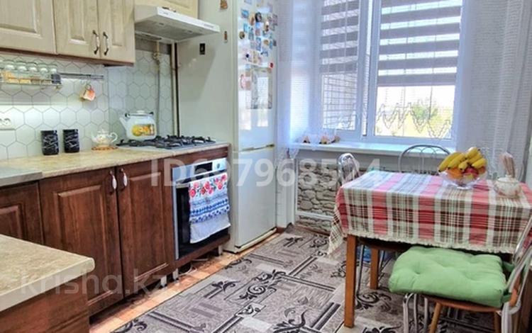 3-комнатная квартира · 63 м² · 8/9 этаж, Курмангазы 161 за 22 млн ₸ в Уральске, мкр Школьник — фото 8