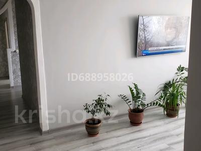 3-комнатная квартира · 80.3 м² · 8/9 этаж, 10мкр 2 за 27 млн 〒 в Аксае