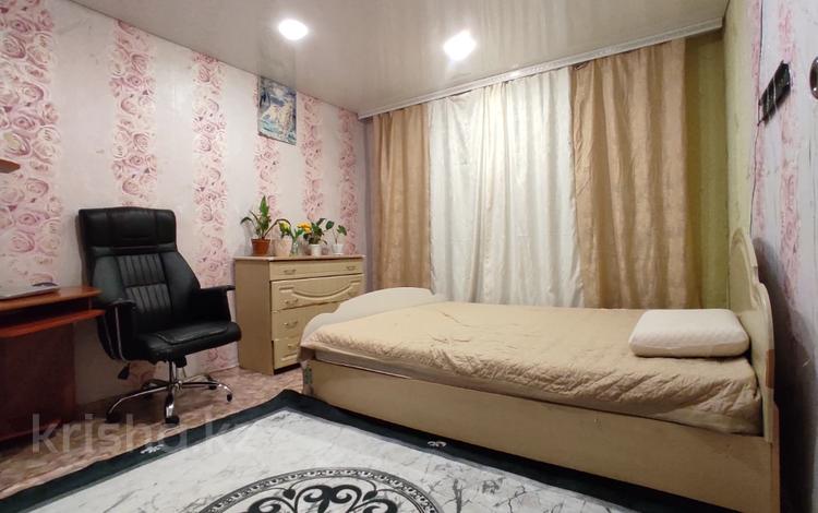 2-комнатная квартира · 45 м² · 1/5 этаж, Энергетиков 38 за 9 млн 〒 в Экибастузе — фото 2