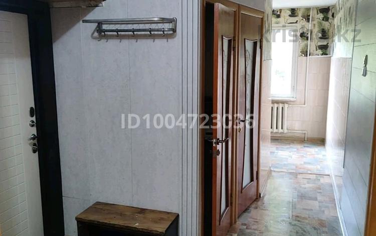 3-комнатная квартира · 62 м² · 3/5 этаж, Майкудук, Майкудук, 17й микрорайон 49 за 130 000 ₸ в Караганде, Алихана Бокейханова р-н — фото 17