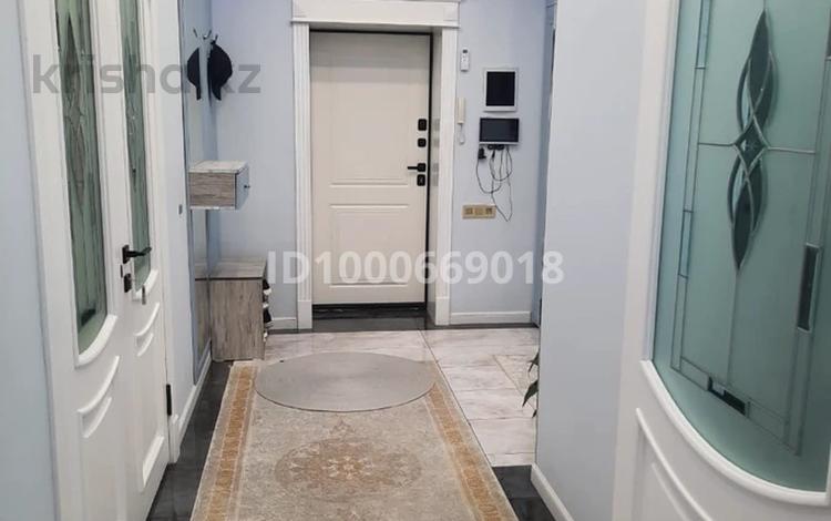 4-комнатная квартира · 140 м² · 3/4 этаж, Байсеитова 86 за 59 млн 〒 в  — фото 2