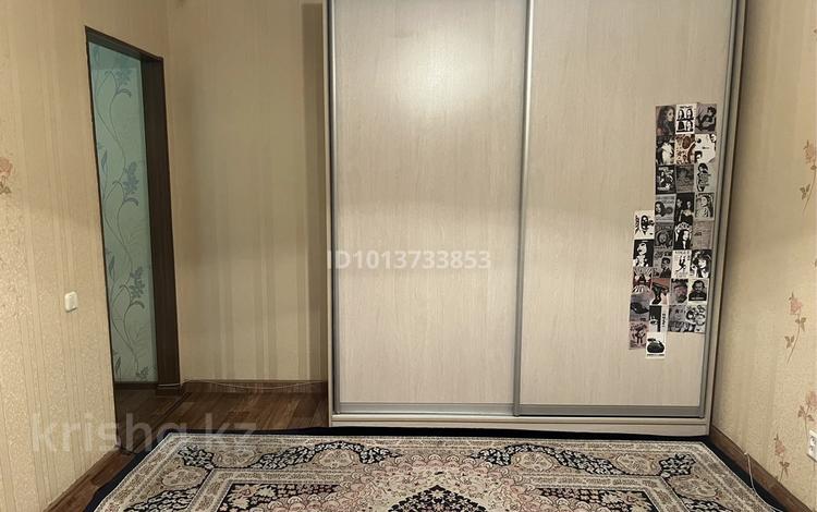 1-комнатная квартира · 45 м² · 4/5 этаж, мкр Юго-Восток, 28й микрорайон 20 за 110 000 ₸ в Караганде, Казыбек би р-н — фото 2