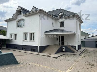Отдельный дом · 9 комнат · 586 м² · 13 сот., мкр Таугуль-3, Мкр Таугуль-3, ул. Мухамеджанова 44 — По Аскарова выше Аль-Фараби 700 м (8*701*063*2777) за 280 млн ₸ в Алматы, Ауэзовский р-н