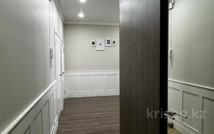 3-комнатная квартира · 114 м² · 2/3 этаж, мкр Астана — Тауелсиздик уг Толе Би за 52 млн 〒 в Уральске — фото 2
