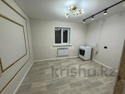 Отдельный дом · 2 комнаты · 90 м² · 8 сот., Бөкей хана Деркул Пдп 2 67 — Рядом Мешіт новый магазин Сезім за 25 млн 〒 в Уральске