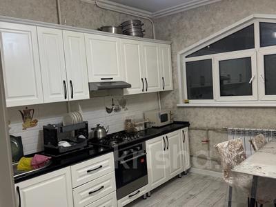 Продажа квартир в Алматы: 3-комнатная квартира · 70 м² · 6/9 этаж, мкр Аксай-4 за 45.5 млн 〒 3-комнатная квартира · 70 м² · 6/9 этаж, мкр Аксай-4 за 45.5 млн 〒 в Алматы, Ауэзовский р-н