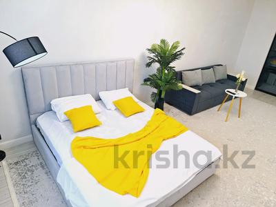 2-комнатная квартира · 80 м² · 3/14 этаж, 17-й мкр 6 за 12 900 〒 в Актау
