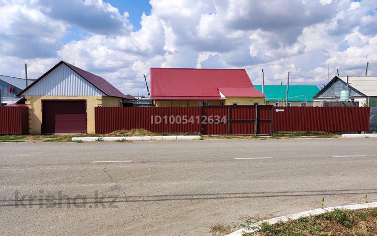 Отдельный дом · 4 комнаты · 132.7 м² · 550 сот., Иксанова 2г — С улицей Деповская за 28 млн ₸ в Аксае — фото 2
