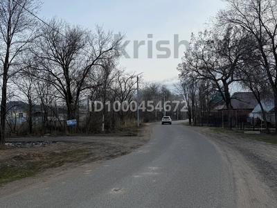 Отдельный дом · 5 комнат · 210 м² · 6 сот., Ивушка 15 — Район Ивушка за 20.5 млн ₸ в Уральске