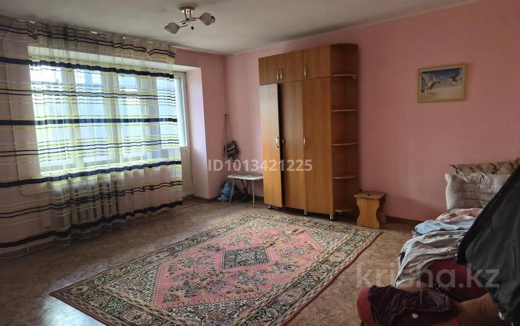1-комнатная квартира · 34 м² · 3/5 этаж, Темиржолшылар 98 за 12 млн ₸ в Усть-Каменогорске — фото 2