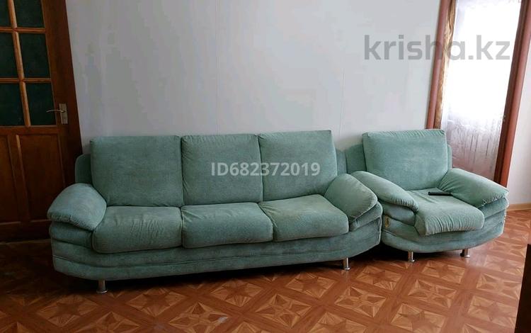 3-бөлмелі пәтер · 52 м² · 2/4 қабат, мкр Новый Город 72, бағасы: 200 000 〒 в Караганде, Казыбек би р-н — фото 2