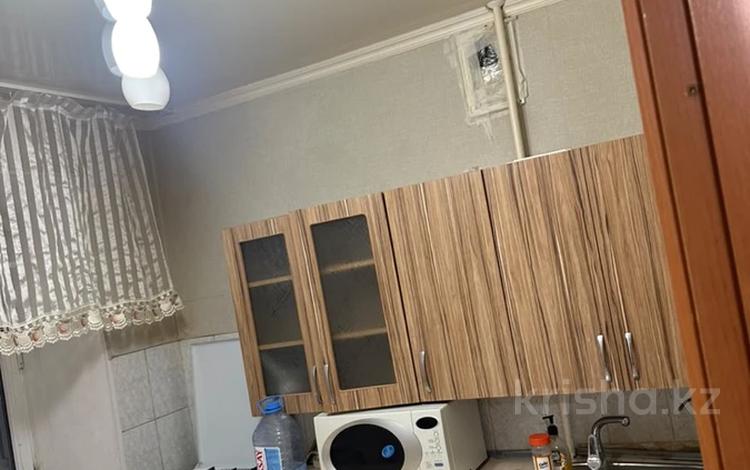 3-комнатная квартира · 58 м² · 2/4 этаж, маметова за 14.5 млн ₸ в Уральске — фото 2