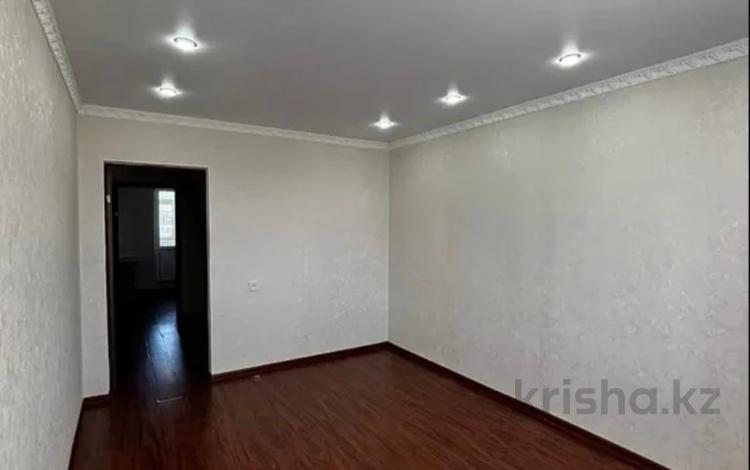 2-бөлмелі пәтер · 55.7 м² · 5/5 қабат, Кунаева, бағасы: 21.5 млн ₸ в Уральске — фото 2