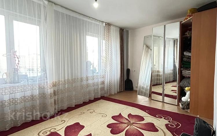 3-бөлмелі пәтер · 92 м² · 2/12 қабат, 33-й мкр 19, бағасы: 18 млн ₸ в Актау — фото 2