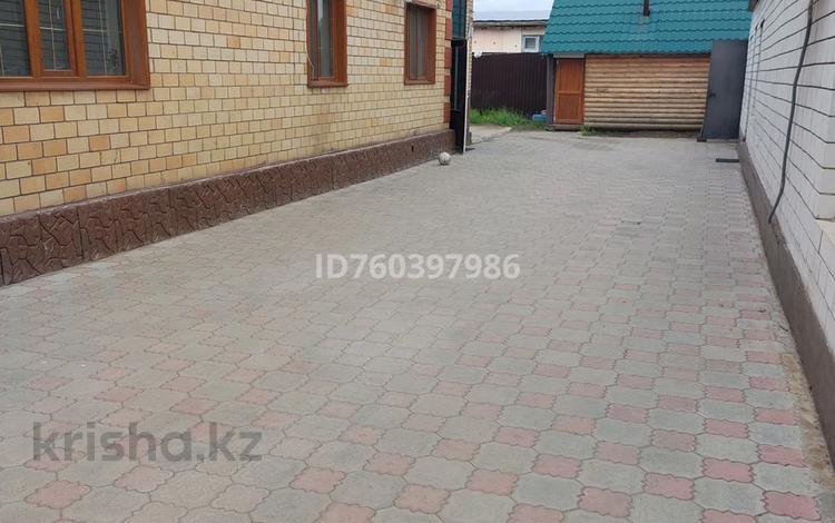 Часть дома · 8 комнат · 250 м² · 6 сот., Актолкын за 70 млн 〒 в Астане, Сарыарка р-н — фото 2