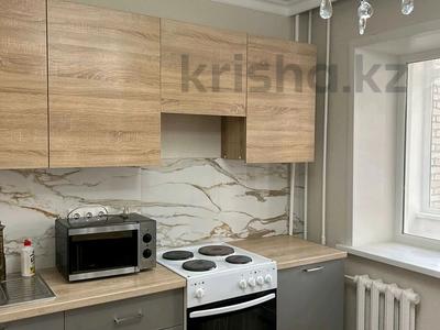 3-бөлмелі пәтер, 100 м², 2/10 қабат ай сайын, Құдайбердіұлы 46 — Мусрепова Мустафина 7 поликлиника, бағасы: 280 000 〒 в Астане, Алматы р-н