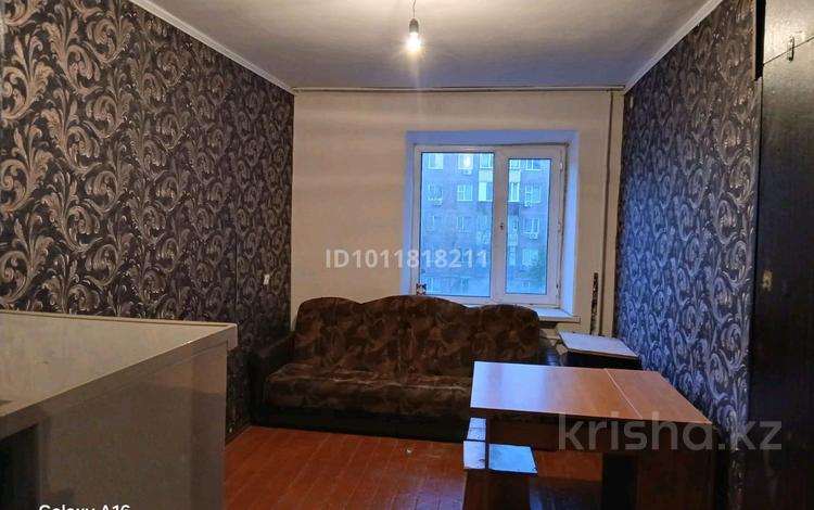 4 бөлме · 25 м² · 3/9 қабат, Назарбаевв 226 — Остановка юбилейная, бағасы: 40 000 ₸ в Уральске, мкр Школьник — фото 2