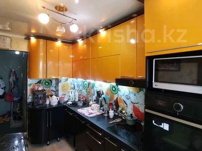 3-комнатная квартира · 65 м² · 4/9 этаж, Б-р Гагарина 18/1 за 34 млн ₸ в Усть-Каменогорске, Ульбинский