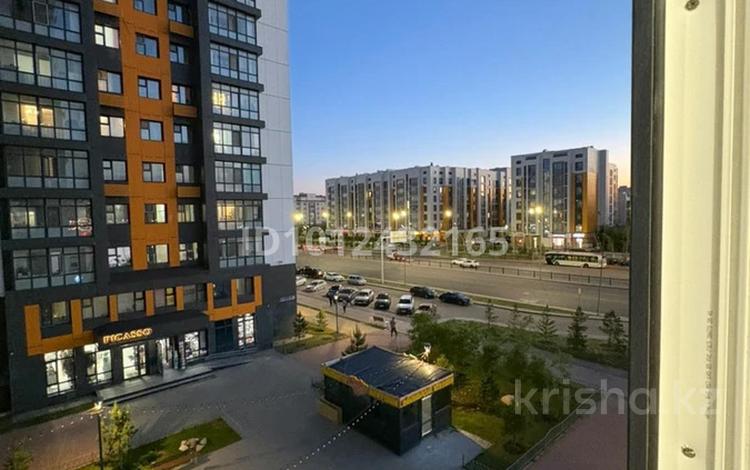 2-комнатная квартира · 52 м² · 4/18 этаж, Улы Дала 80 — Улы Дала за 280 000 ₸ в Астане, Есильский р-н — фото 2