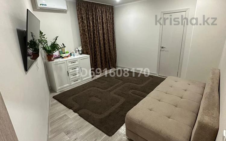 2-комнатная квартира, 55 м², 5/6 этаж, 16-й мкр 42