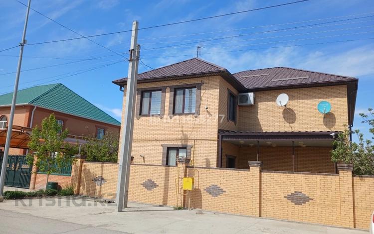 Отдельный дом · 7 комнат · 250 м² · 7.5 сот., мкр Жеруйык, 23-я 5 за 67 млн ₸ в Атырау — фото 2