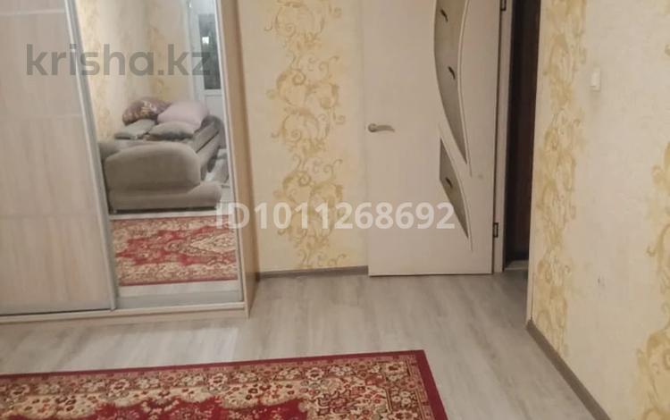 1-бөлмелі пәтер · 34 м² · 4/5 қабат, мкр Юго-Восток, Проспект Строителей 27, бағасы: 11.9 млн ₸ в Караганде, Казыбек би р-н — фото 2
