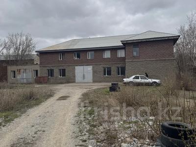 Промбаза · 30 соток, Ул 150 лет Абая 8 за 500 млн 〒 в Астане, р-н Байконур